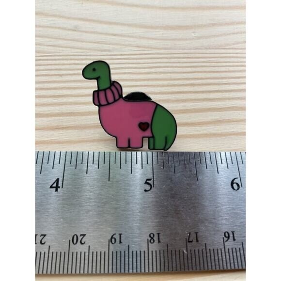 Dinosaur Enamel Pin In Pink & Green With Heart Accent - Picture 2 of 3